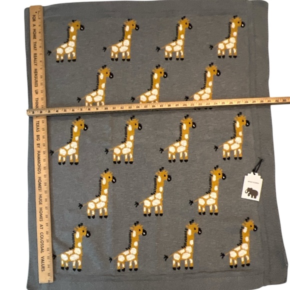 Elegant Baby Giraffe Knit Baby Blanket Gray Safari Nursery Cotton - Picture 2 of 4